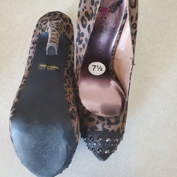 Sexy Penny Loves Kenny Heels - Picture 5 of 5